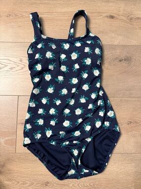 Draper James x Lands End Navy One-Piece Swimwear with White Floral Detail